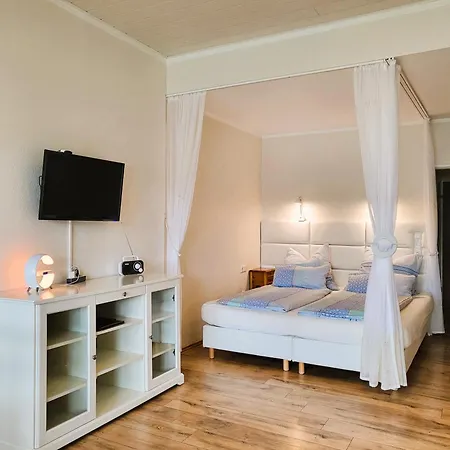 Апартаменты Strandhof Мёнезе